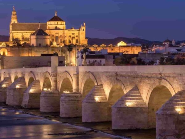 KOTA INDAH DALAM PERADABAN ISLAM KLASIK & KRISIS MORAL KOTA MODERN