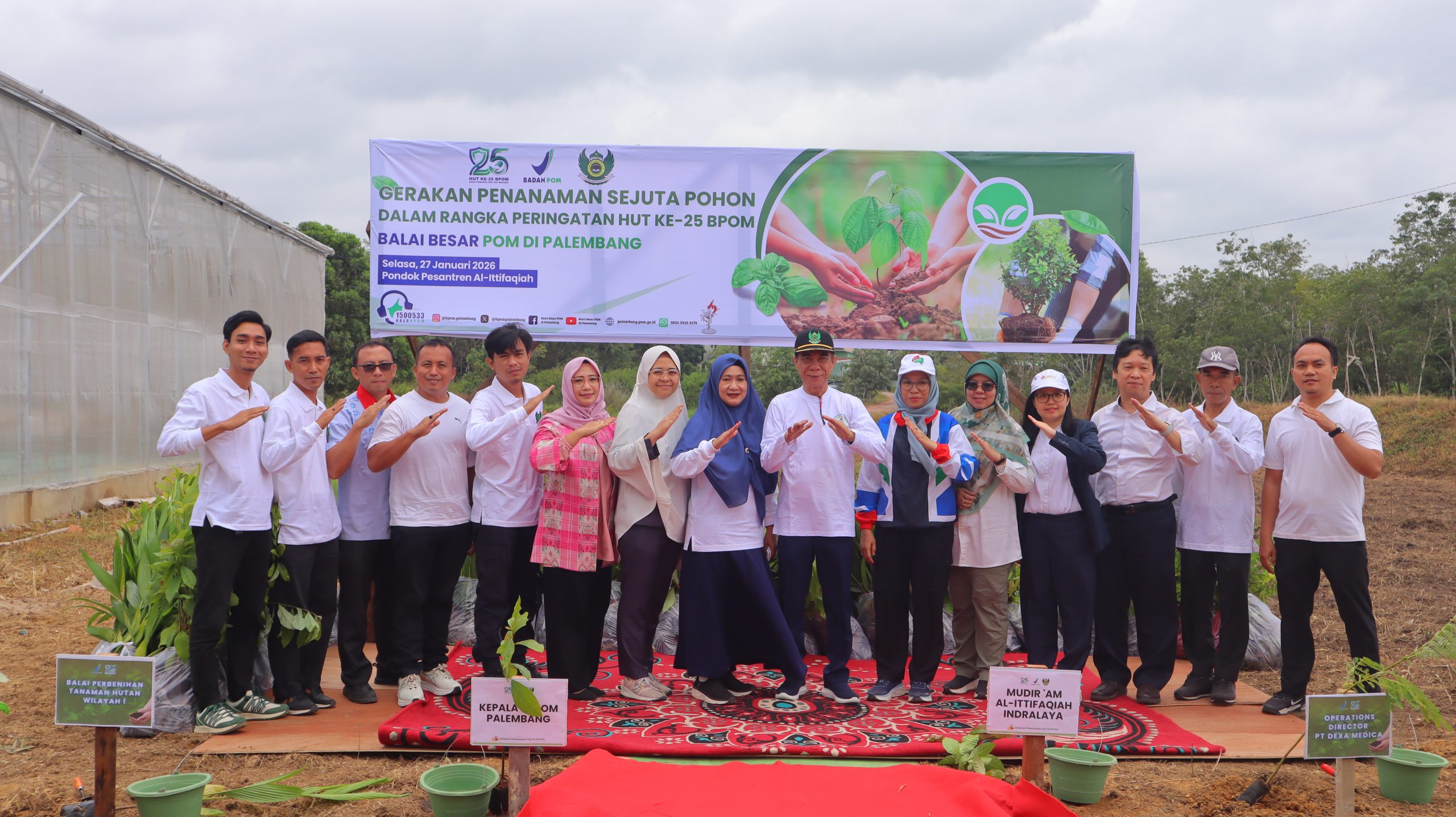 Lawan Kerusakan Alam, Pesantren Al-Ittifaqiah dan BPOM Palembang Tanam Sejuta Pohon Lawan Kerusakan Alam, Pesantren Al-Ittifaqiah dan BPOM Palembang Tanam Sejuta Pohon